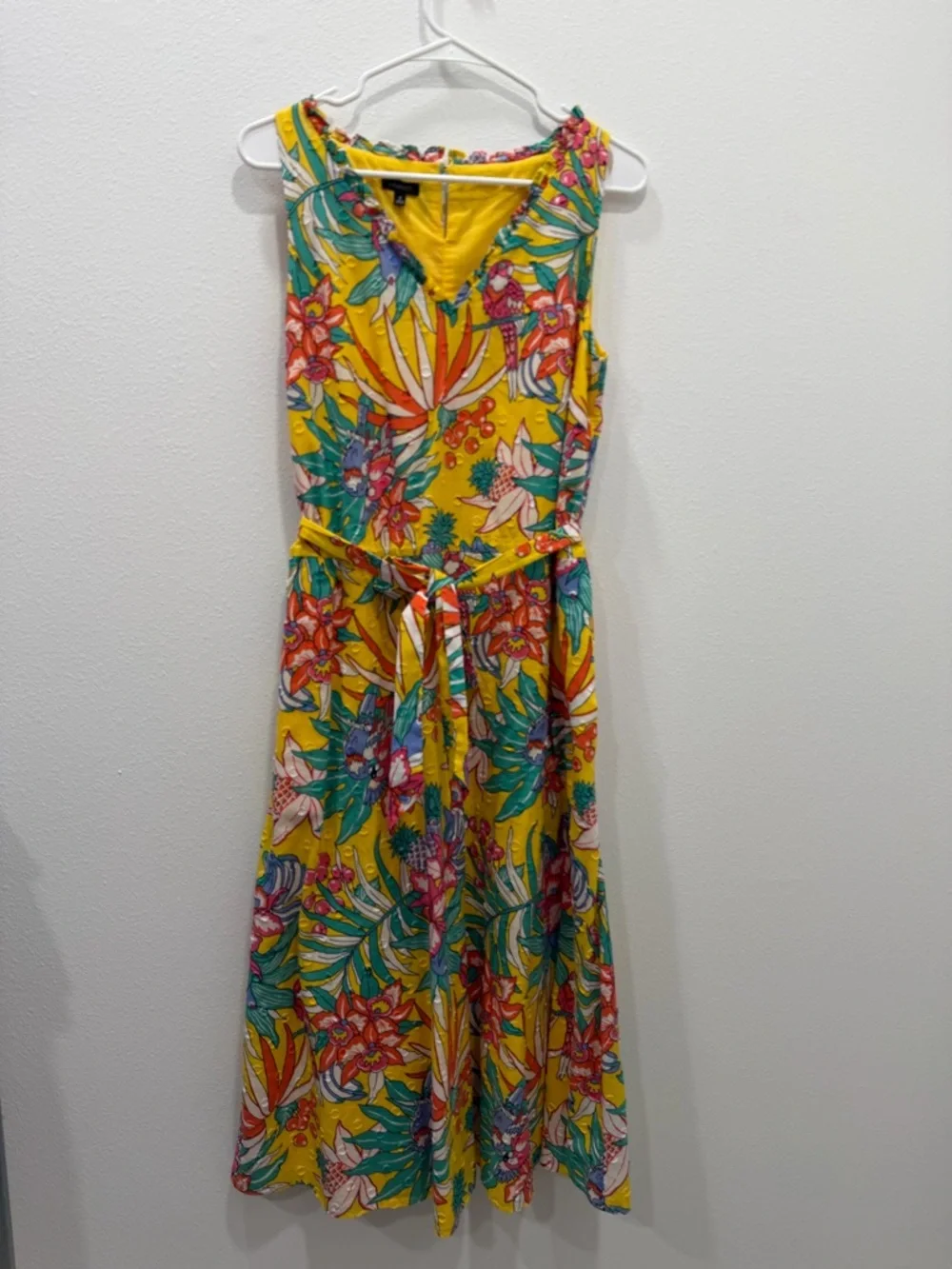 Talbots Tropical Print 100% Cotton Dress Size 6 Yellow Floral Parrot Midi Belted - Picture 4 of 12
